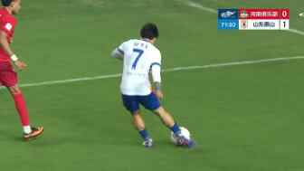 澤卡吊傳后點 謝文能晃開防守勁射擦柱而出