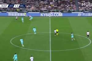  錯失良機！孔塞桑奔襲單刀小角度打門被撲！