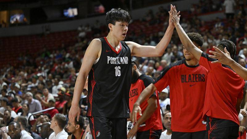 🏀夏联-杨瀚森10+4+5+1断+3帽 吕佩尔23+9 开拓者大胜勇士