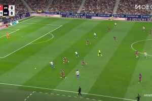 吐餅！巴埃納送傳中，格列茲曼包抄推射打偏