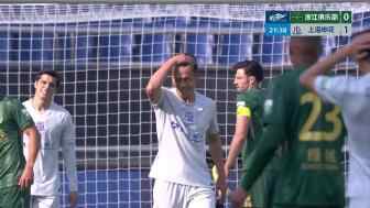 拉唐小角度射門被撲 隨后高天意遠射中橫梁