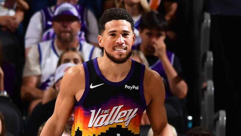 ??太陽(yáng)大勝送爵士5連敗 杰倫&middot;格林31+6 布克26+8 森薩博26分