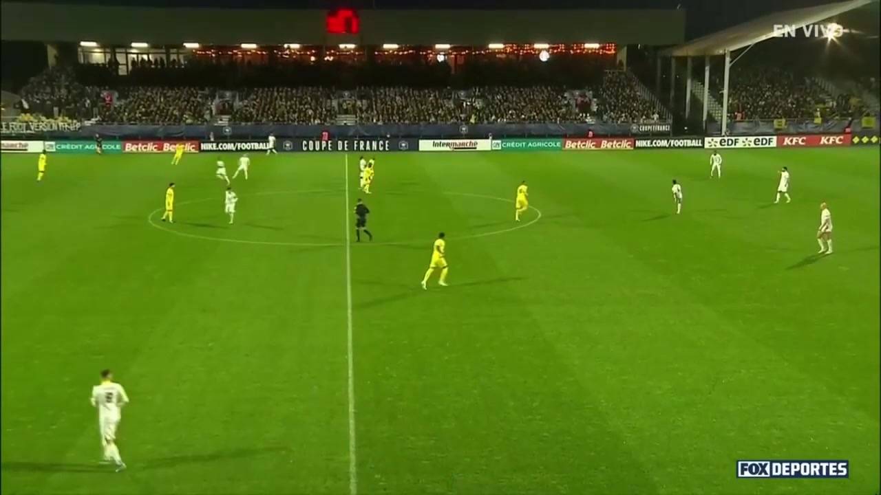  法国杯-卡德维尔梅开二度 南特客场4-1波城