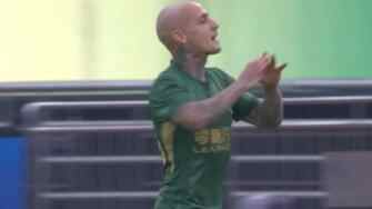 [进球视频]米特里策晃动远射弹地破门 李昊无奈望球兴叹