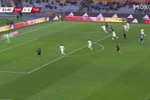 都靈再度領先！亞當斯禁區抽射完成梅開二度