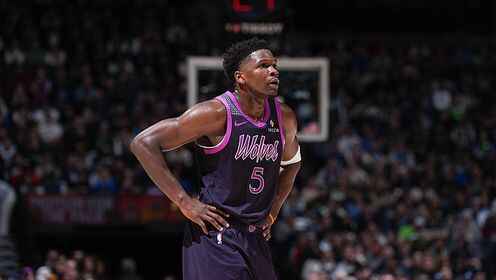 獨(dú)木難支！愛德華茲18中8空砍全場最高34分 三分9中5