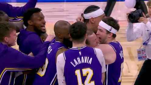 最后時刻太刺激！老詹絕平機會遭切球，隨后肯納德空位三分絕殺！