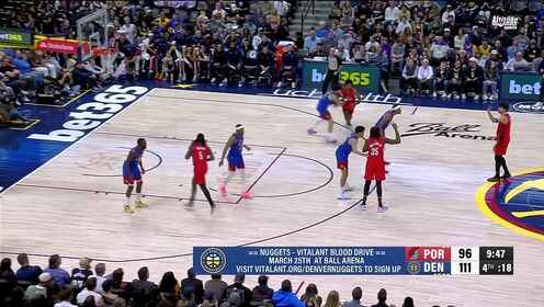 火力靠譜！賈馬爾&middot;穆雷18中9拿到22分7助 三分9中