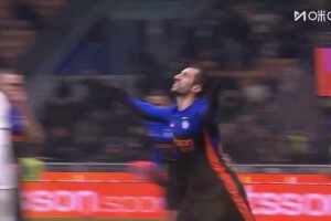  國(guó)米6-2比薩！比塞克頭球擺渡，姆希塔良門前頭頂空門得手！