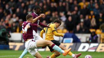  英超-狼隊2-3不敵伯恩利仍難求一勝 福斯特讀秒絕殺弗勒明雙響