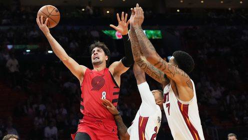 盡力了！阿夫迪亞21中12空砍33分11板8助1帽 正負值+24