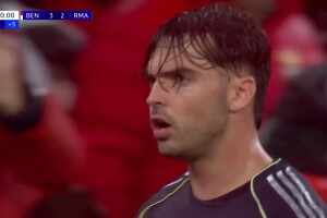 勞爾-阿森西奧鏟球犯規領到第二張黃牌，兩黃一紅被罰下場