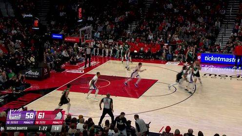 關鍵犯規了？！威少11中8得到20分3板10助 末節8分
