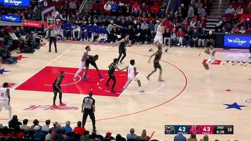 7記三分！小史密斯vs鵜鶘拿到32分8板集錦