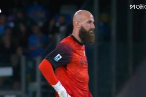  意甲-莫拉塔造點(diǎn)+失點(diǎn) 那不勒斯0-0悶平科莫無緣3連勝