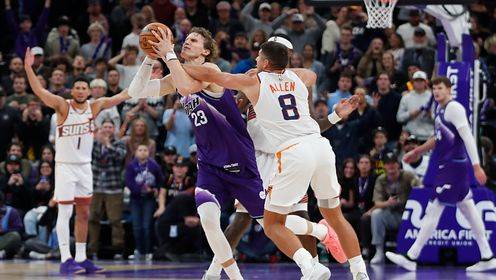 ??爵士加時力克太陽 馬卡生涯新高51+14 布克34+11 狄龍缺陣