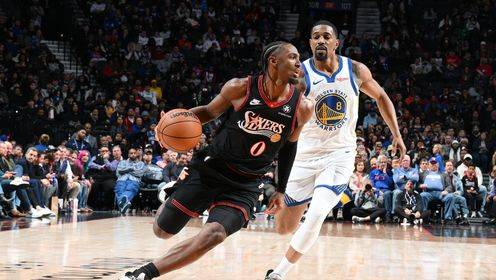 感谢小弟埃奇库姆！马克西28中13砍35分3板2助2断 三分11中4