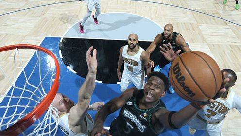 关键三分定胜局！爱德华兹24中12砍39分5助 下半场24分