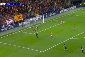 反超比分！麥肯尼直塞助攻，庫普梅納斯中場策動+抽射破門