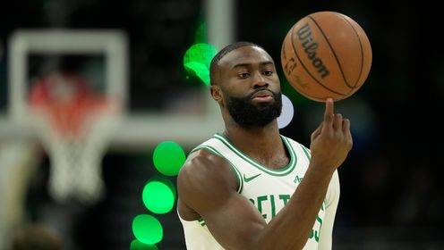  5連勝被終結(jié)！杰倫-布朗vs雄鹿空砍30分集錦