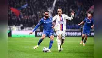 法甲-托利索破門諾亞&middot;特耶&middot;納蒂建功 里昂2-0尼斯各賽事13連勝