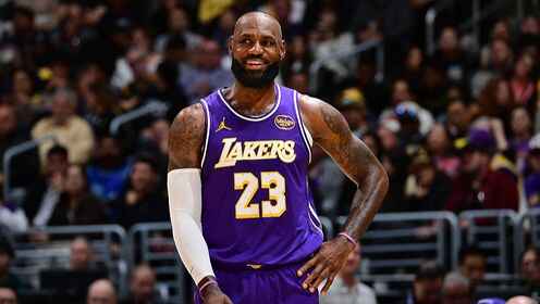 準(zhǔn)三雙！詹姆斯vs雄鹿獨(dú)攬26+9+10集錦