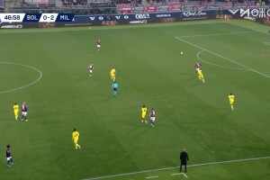 烏龍助攻！米蘭達大力手拋球送禮，拉比奧特小角度推射破門