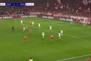 [进球视频]拜仁总比分5-4皇马！穆西亚拉做球，迪亚斯世界波破门！