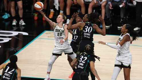  WNBA常规赛 芝加哥天空 87 - 102 洛杉矶火花