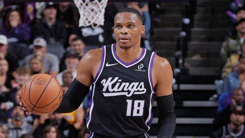 搶板積極！威少三分6中4砍18分6板6助 兩次兩罰不中大失水準(zhǔn)