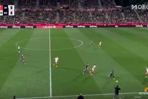 運氣不站這邊！拉菲尼亞左腳低射擊中立柱