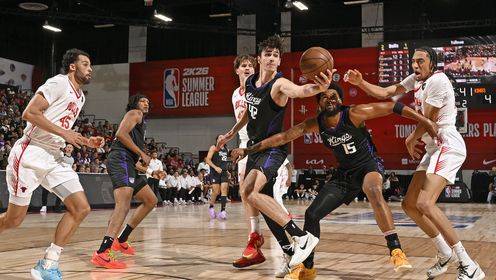 🏀夏联-克利福德19+12 D-卡特30+8 河村勇辉4+5 国王轻取公牛
