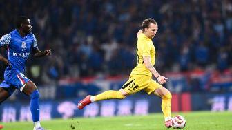 中超-保留爭冠懸念！申花1-0深圳新鵬城距榜首2分 路易斯頭球制勝