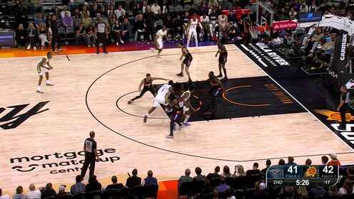 ??太陽拒逆轉(zhuǎn)險(xiǎn)勝鵜鶘 布克32分 杰倫&middot;格林25+5 錫安19+10