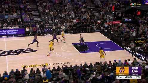  不滿！詹姆斯反擊上籃 不爽被推一把未吹與裁判爭論