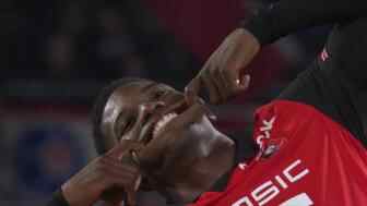  雷恩快速反擊！恩博洛門前滑跪撞射鎖定勝局！