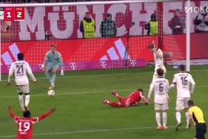  德甲-17歲卡爾連場破門凱恩點射 拜仁2-2美因茨9分領跑