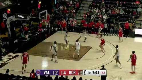 手感十分柔和！楊瀚森罰球線接球出手，中投空心入網(wǎng)