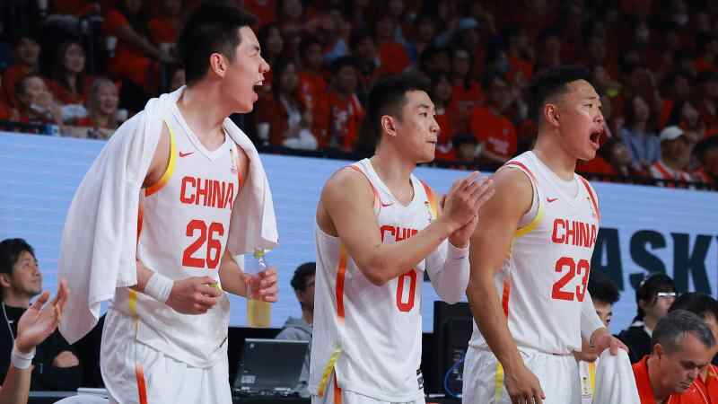 ?男籃世亞預-第三節轟25-9中國男籃15分逆轉日本！胡金秋20+12