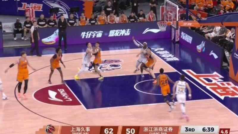 ?上海1-0广厦 古德温34+7+12 洛夫顿开场伤退 孙铭徽0分&5失误