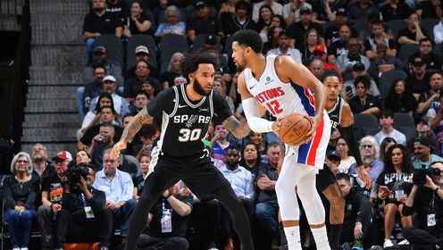 ??馬刺擊敗活塞 文班亞馬38+16+5帽 福克斯29+5 坎寧安26投26分