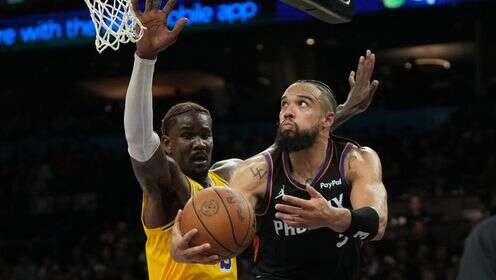 ??湖人慘敗太陽(yáng) 詹姆斯23+6 東契奇缺陣 狄龍25分 布克21+11