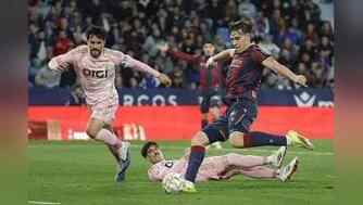 西甲-埃斯皮雙響洛薩達破門 萊萬特4-2皇家奧維耶多