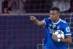  姆巴佩单刀打门将小门得手扳平！卡马文加断球！维尼修斯助攻！