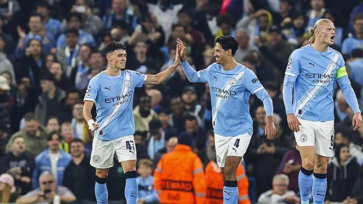 殺死比賽！福登禁區(qū)前沿兜射遠(yuǎn)角上演梅開二度