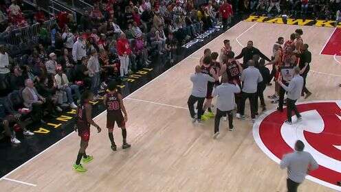 有恩怨！特雷&middot;楊&ldquo;調戲&rdquo;摸多森姆屁股 一言不合對峙沖突！