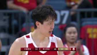  身体优势！杨瀚森强硬对抗出手打成2+1