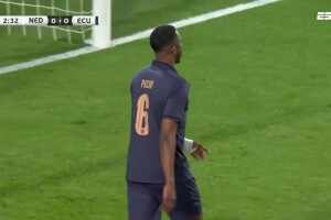  荷蘭開場(chǎng)閃擊！加克波左路傳中！帕喬解圍不及自擺烏龍！