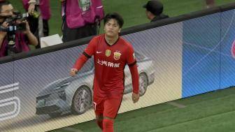  錯失絕殺！蒯紀聞補時最后一分鐘射門擊中立柱