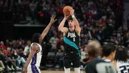 得分全隊最高！阿夫迪亞19投9中得25分6板10助 正負值+12